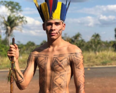 Jovem indígena da Aldeia Butica