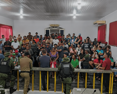 Reuniao preparatoria para a reintegracao de posse da area da brk 2 746x420