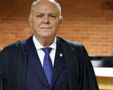 83071ea7 5802 42e3 a88d a9e1b8f55f25