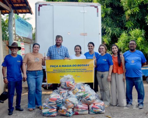 Cestas basicas doacao rotary club alimentos arrecardados expoagra 2024 4 541x420