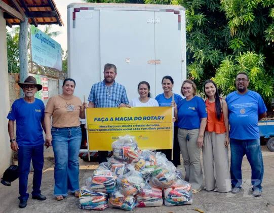 Cestas basicas doacao rotary club alimentos arrecardados expoagra 2024 4 541x420