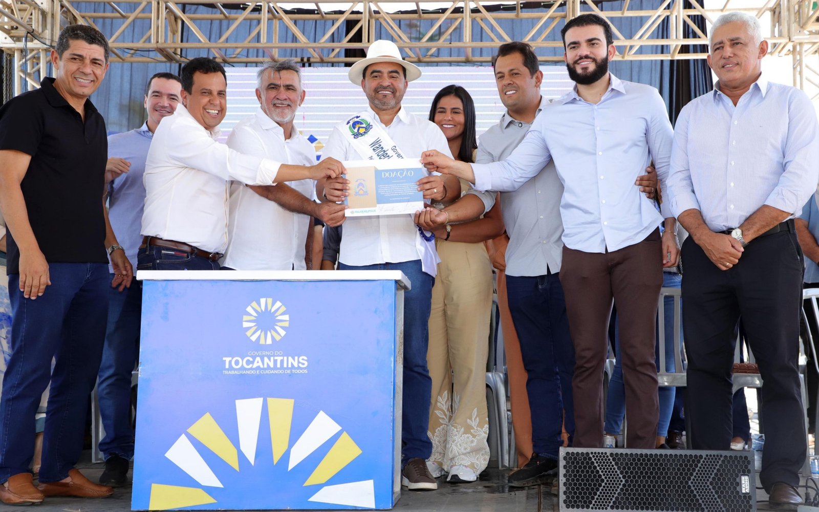 Entrega de reforma de escola em palmeirópolis foto márcio vieira govto