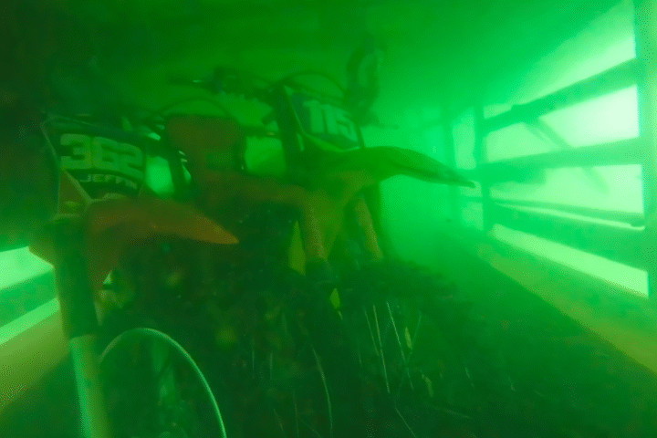 Barco com motos afunda no Rio Tocantins