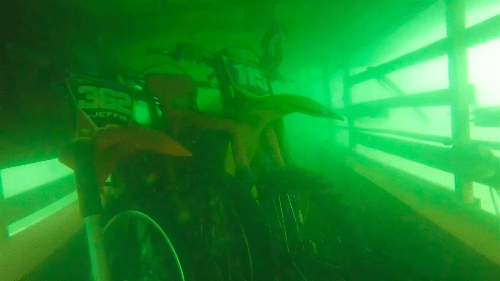 Barco com motos afunda no Rio Tocantins