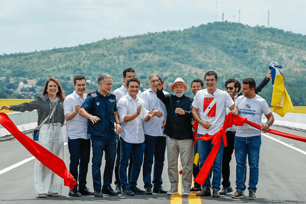 Inauguracao da ponte em Xambioa Tocantins.png