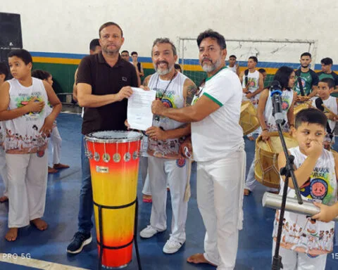 Associacao espora de ouro celebra 30 anos com batismo graduacao e formatura de jovens capoeiristas 6 746x420 1.jpg