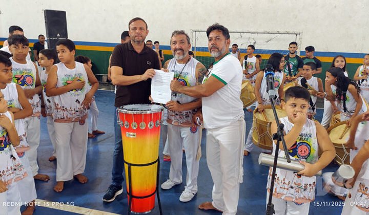 Associacao espora de ouro celebra 30 anos com batismo graduacao e formatura de jovens capoeiristas 6 746x420 1.jpg