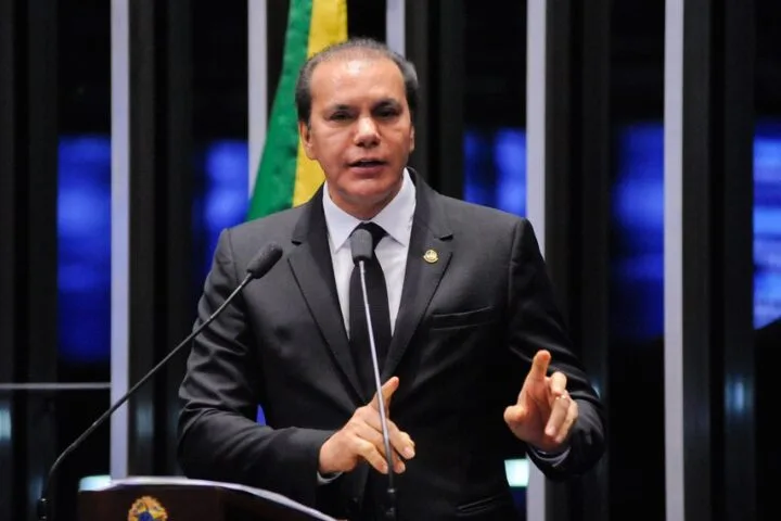 Ataídes Oliveira