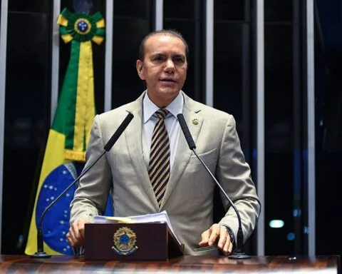 Ataídes Oliveira