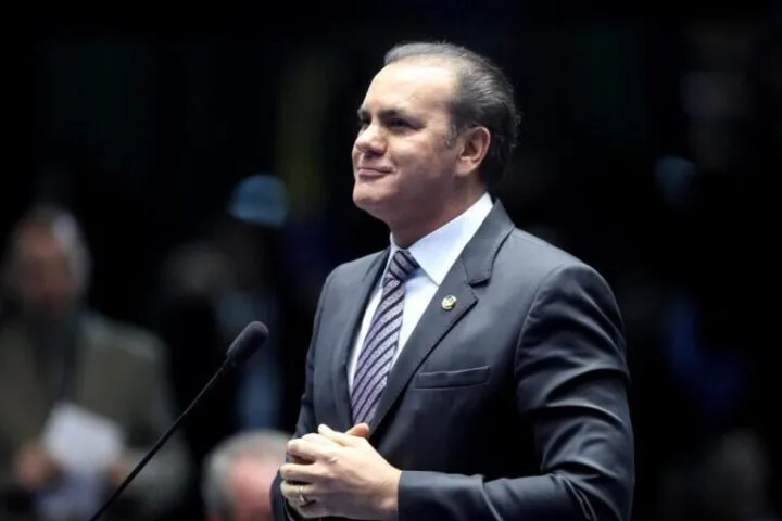 Ataides Oliveira 768x511