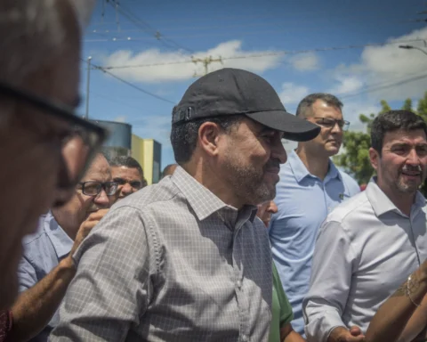 Governador Wanderlei Barbosa em visita ao Bico