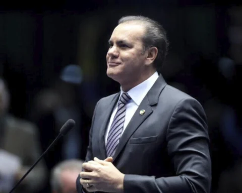 Pré candidato ao governo do Tocantins — Ataídes Oliveira