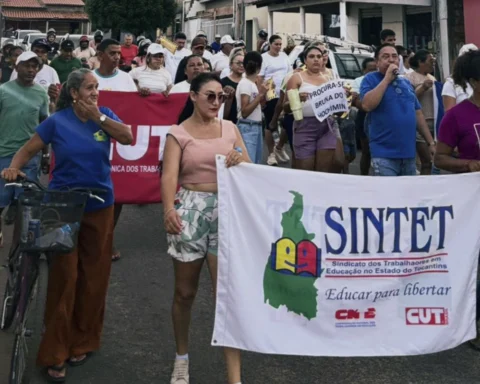 Profissionais da educação convocam manifestação por direitos em Praia Norte (TO)