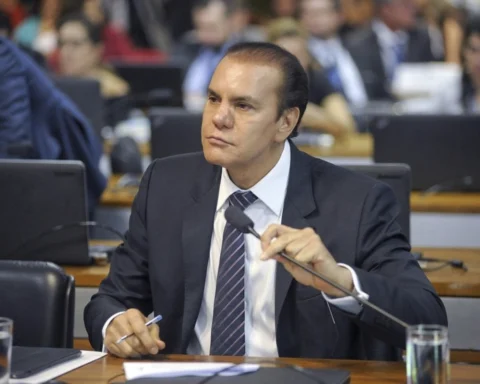 Ataídes cobra ação de órgãos de controle e denuncia