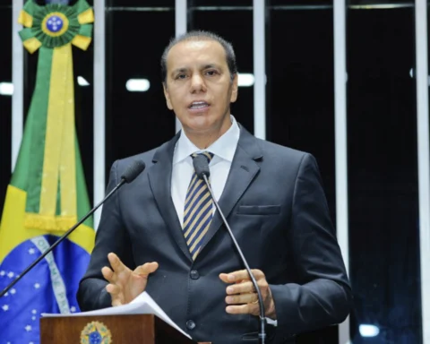Ex Senador Ataídes Oliveira