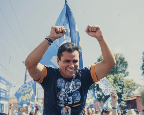 Candidato a deputado federal Lucas Camplo
