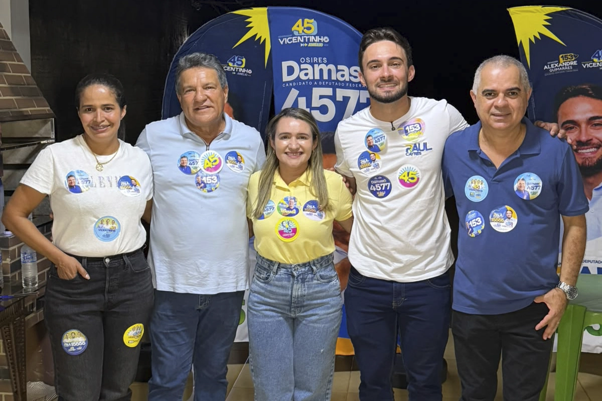 Raul Cayres em visitas pelo Bico