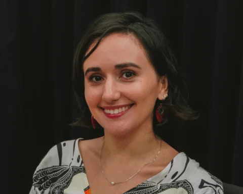 Luciana Andradito.png