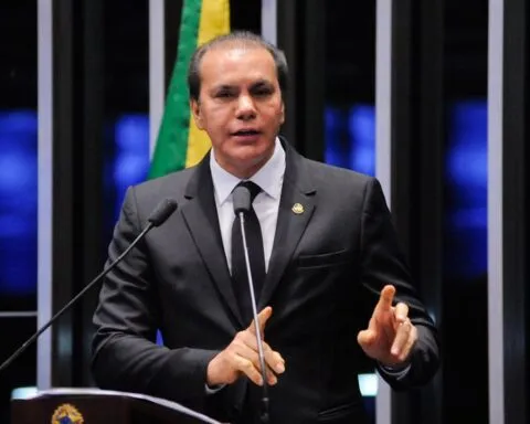 Ataídes Oliveira